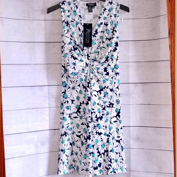 NWT Daisy Print Front Knot Dress - Picture 9 of 12